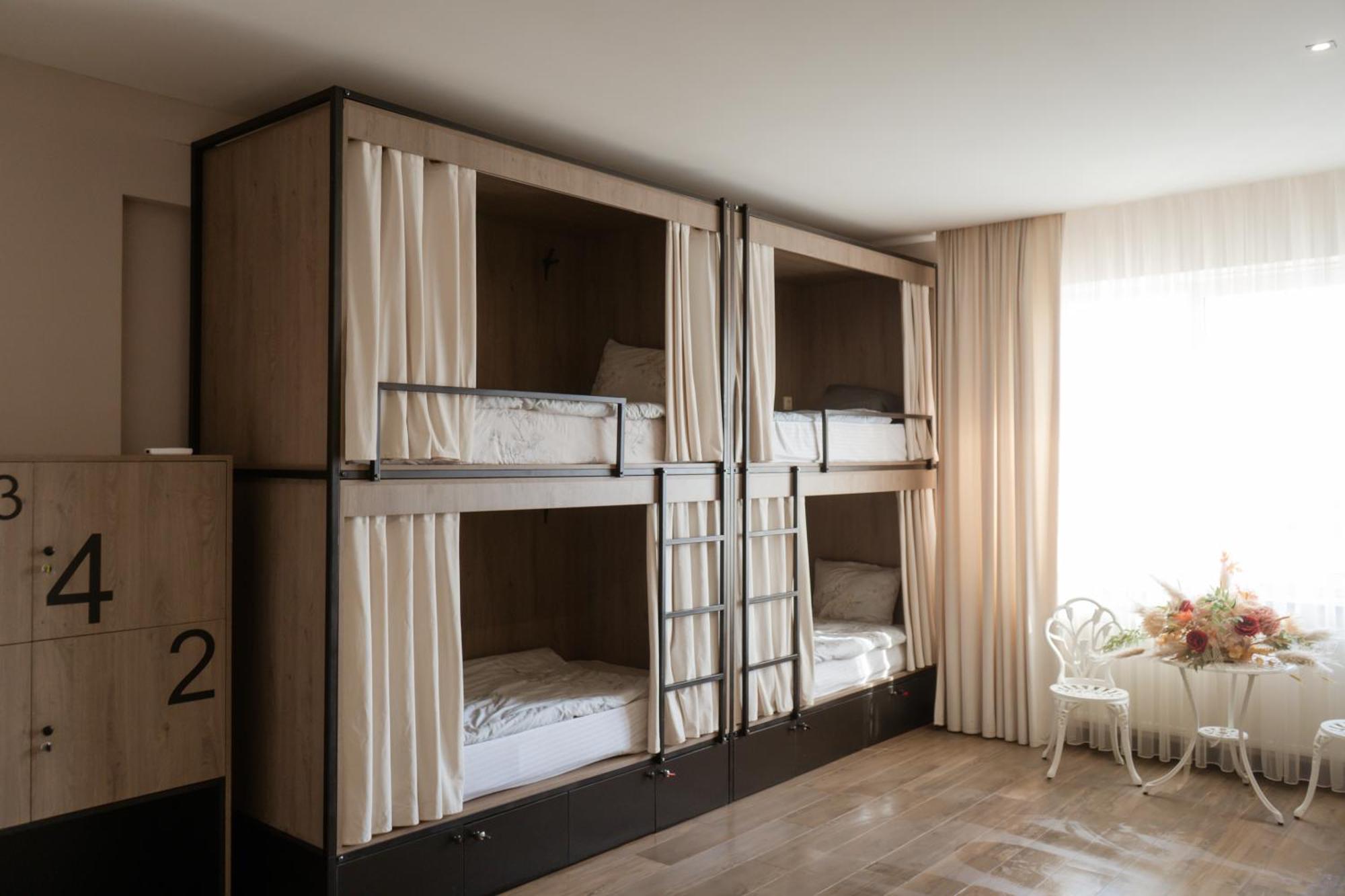 Garden Plaza Hotel Neresnytsya ภายนอก รูปภาพ